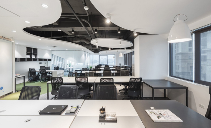 辦公室桌椅擺放有哪些風(fēng)水講究？